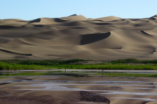 Dunes et lacs mystérieux du Badain Jaran