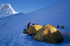 LANGTANG: NAYA KANGA (5844 M) - GANJA LA