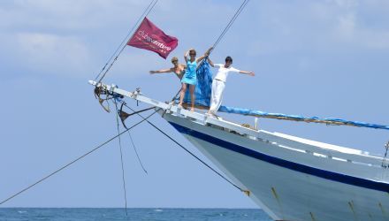 Les petites îles de la Sonde en bateau