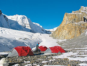 Saribung Peak, du Mustang à Phu