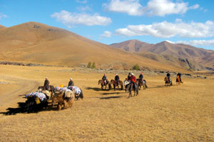 Steppe by steppe sur les pas de Gengis  (à cheval)