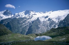 TOUR DES ECRINS EN GîTE