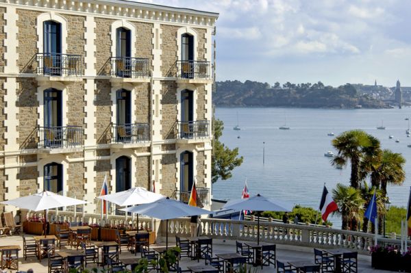 Vue mer à Dinard - Nuit offerte au Grand Hotel